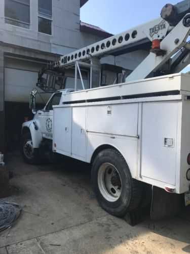 Ford F-700