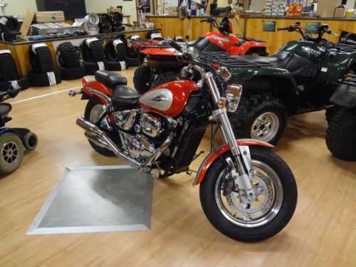 Suzuki VZ800
