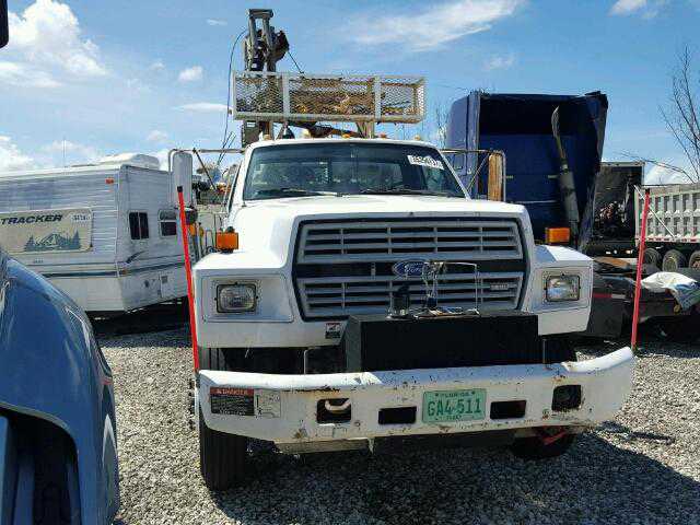 Ford F-700