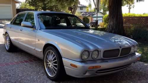 Jaguar XJR