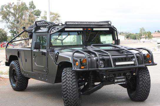 HUMMER H1