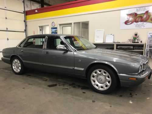 Jaguar Super V8