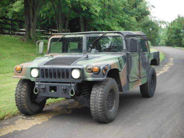 HUMMER H1