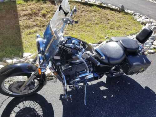 Honda VT1100C2 (SHADOW ACE)