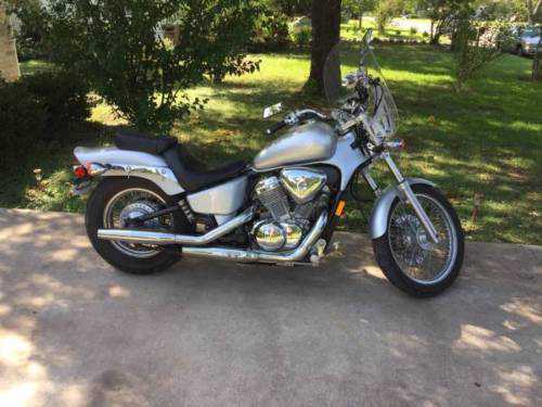 Honda VT600CD (SHADOW VLX DELUXE)