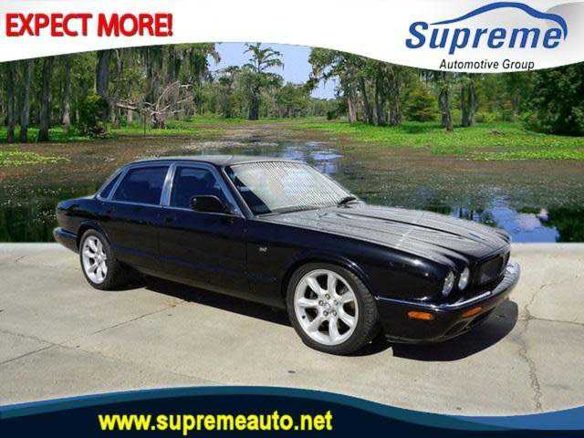 Jaguar XJR