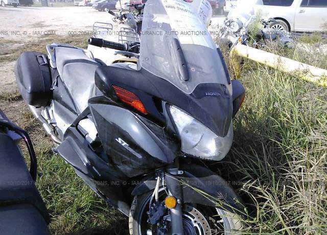Honda ST1300A/ST1300