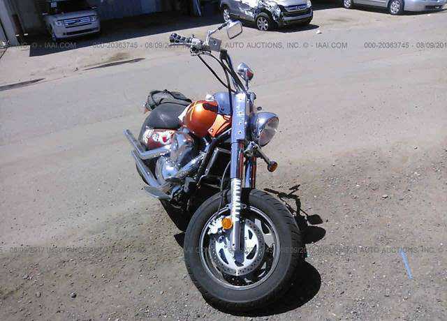 Suzuki VL1500K