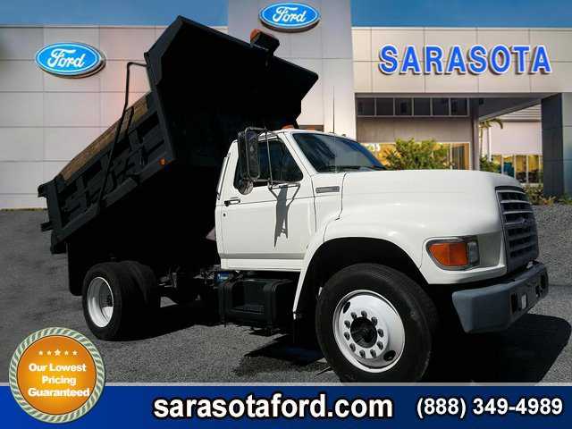 Ford F-700
