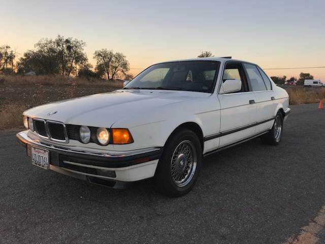 BMW 740i