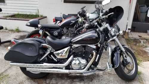 Suzuki VZ800