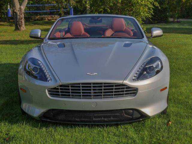 Aston Martin DB9