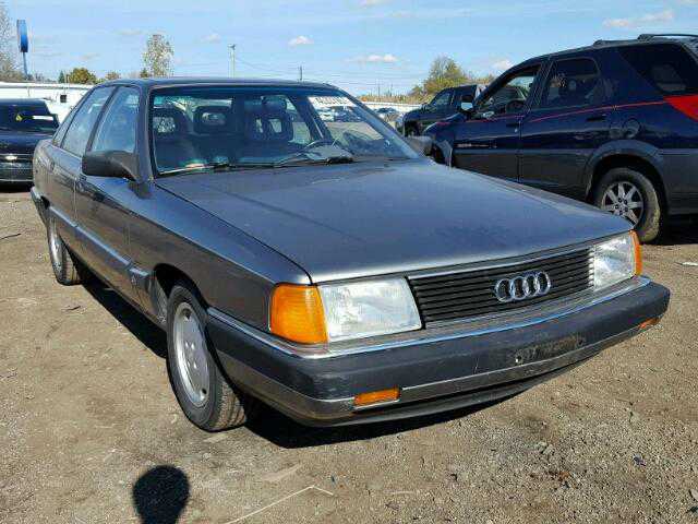 Audi 100