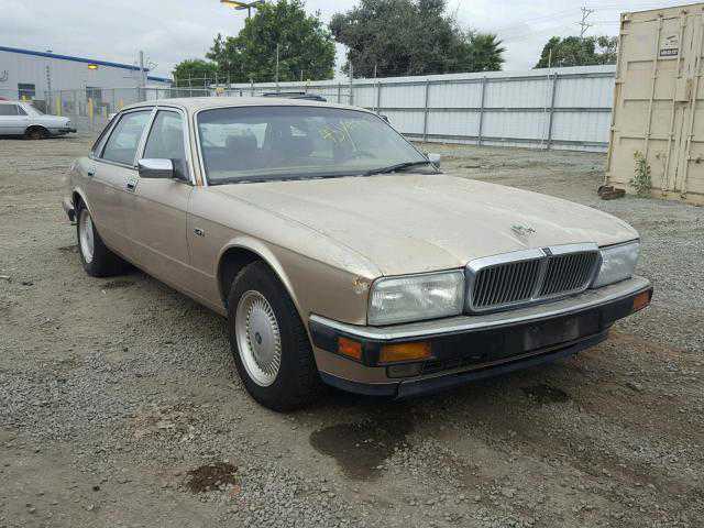 Jaguar XJ6