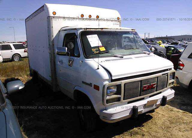 GMC Cutaway Van