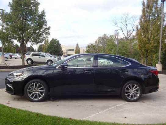 2016 Lexus ES