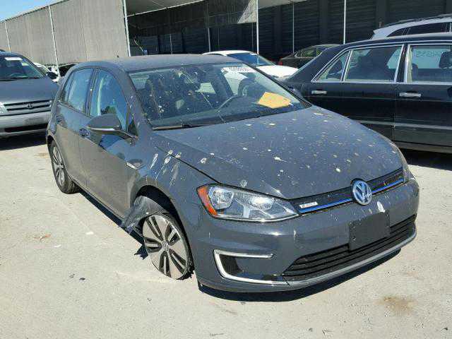 2016 VOLKSWAGEN e-Golf - License Plate