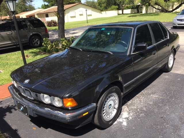 BMW 735i