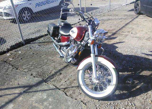 Honda VT1100C2 (SHADOW ACE)