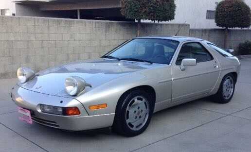 Porsche 928