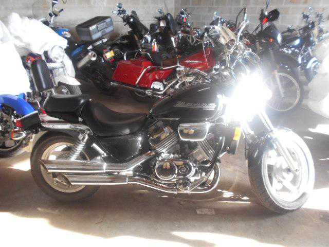 Honda VF750C (MAGNA)