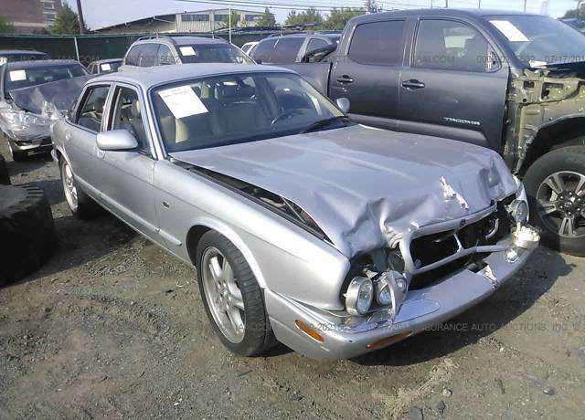 Jaguar XJ