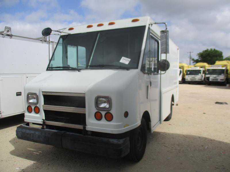 GMC P Truck Forward