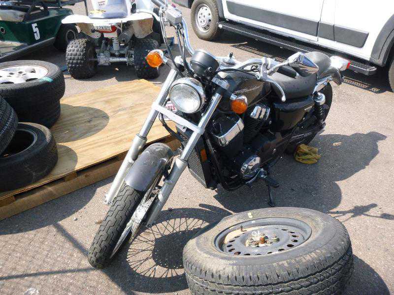Honda VT750 (Shadow)