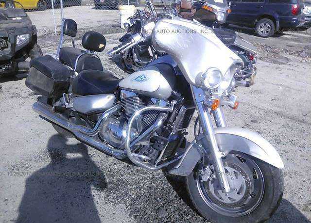 Suzuki VL1500K