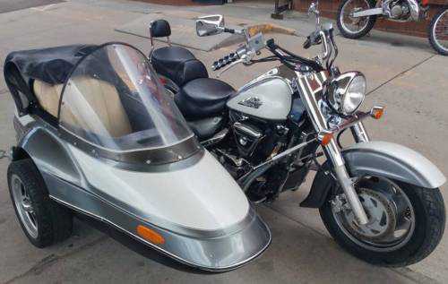 Suzuki VL1500K