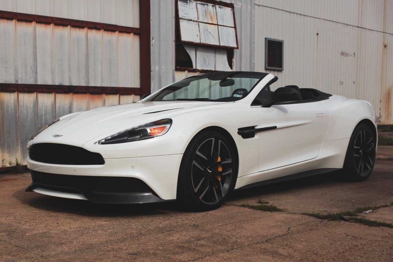 Aston Martin Vanquish