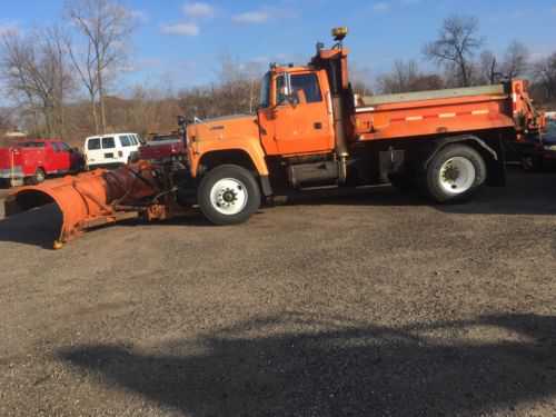 Ford L8000