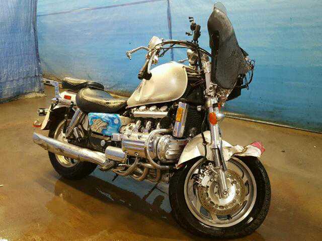 Honda GL1500C (VALKYRIE)