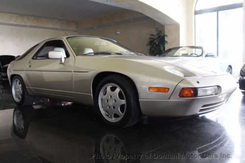 Porsche 928