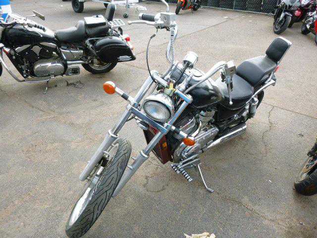 Suzuki VS800