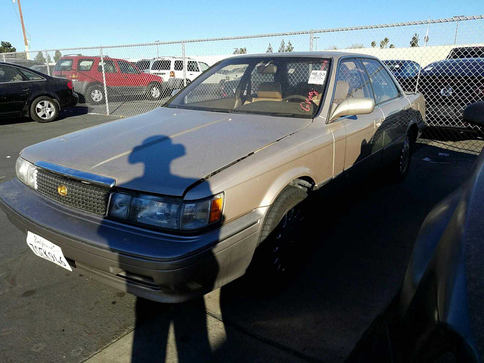 Lexus ES