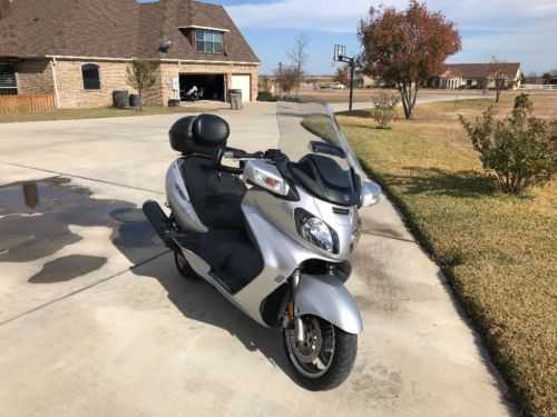 Suzuki AN650