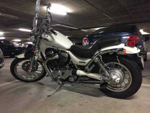 Suzuki VS800