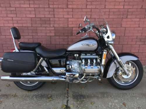 Honda GL1500C (VALKYRIE)