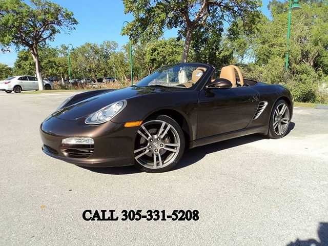 PORSCHE