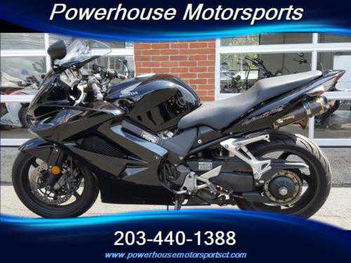 Honda VFR800 (INTERCEPTOR)