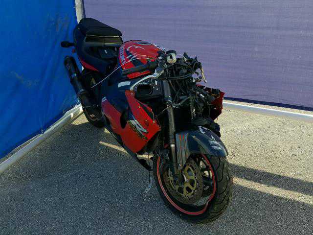 Suzuki GSX-R750