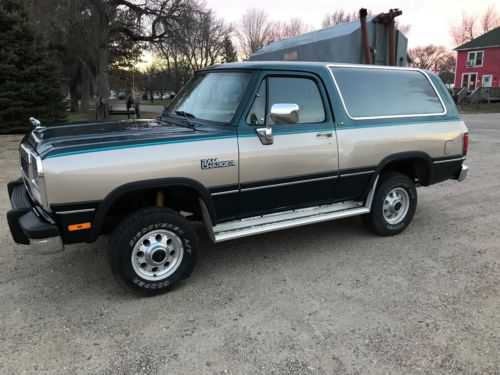 Dodge Ramcharger