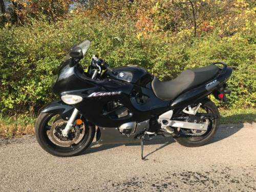 Suzuki GSX750F