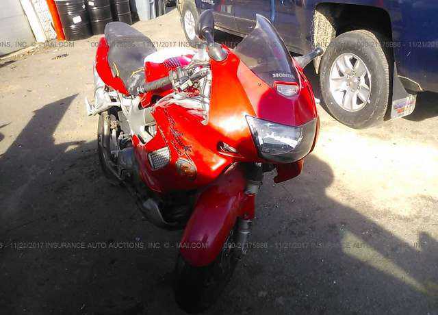 Honda VTR1000F (SUPERHAWK)