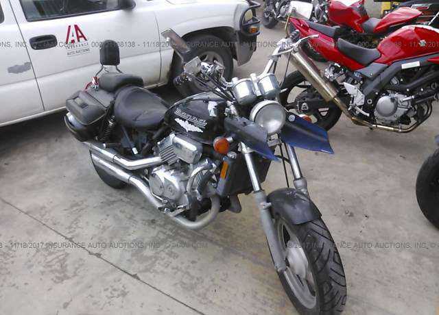 Honda VF750C (MAGNA)