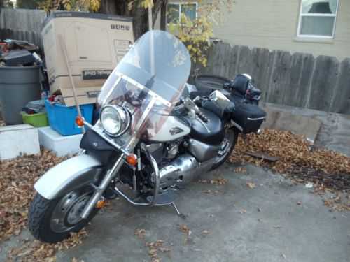 Suzuki VL1500K