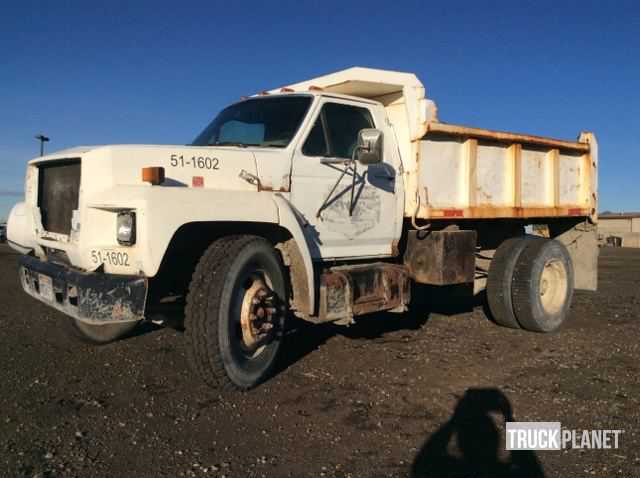 Ford F-700