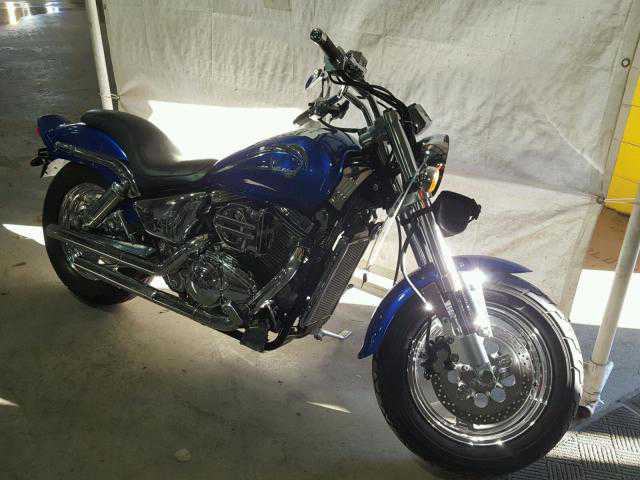 Suzuki VZ800