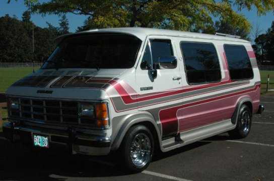 Dodge Ram Van